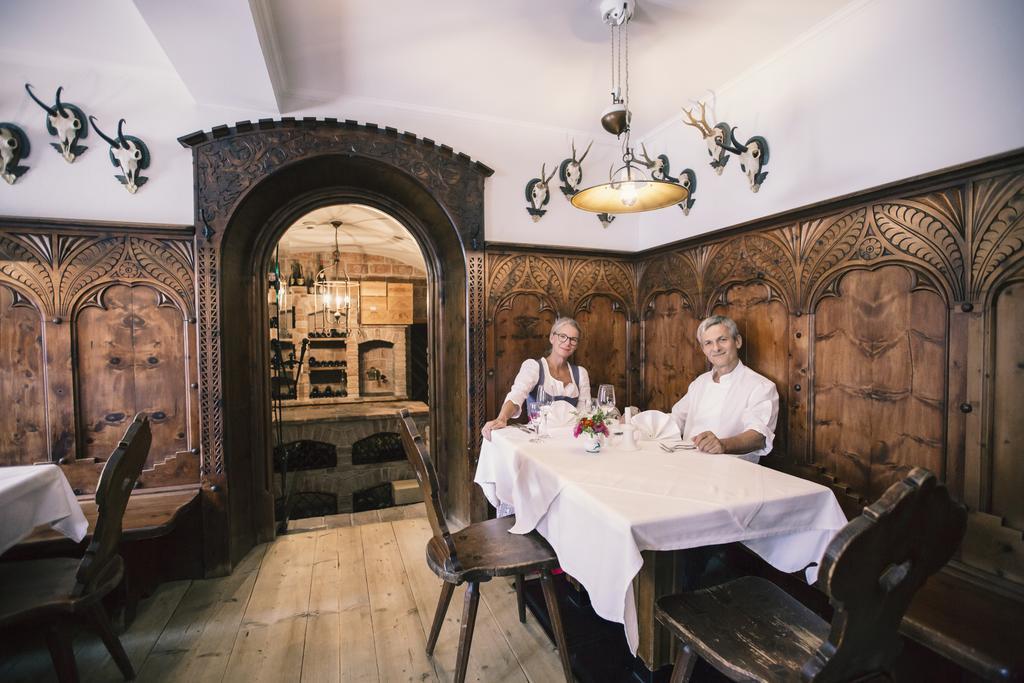 Gasthof Herrnhaus Брикслег Екстериор снимка